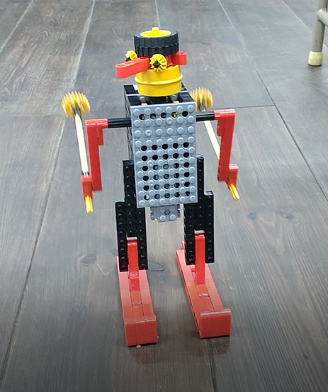 【ロボット教室より】12月製作ロボ